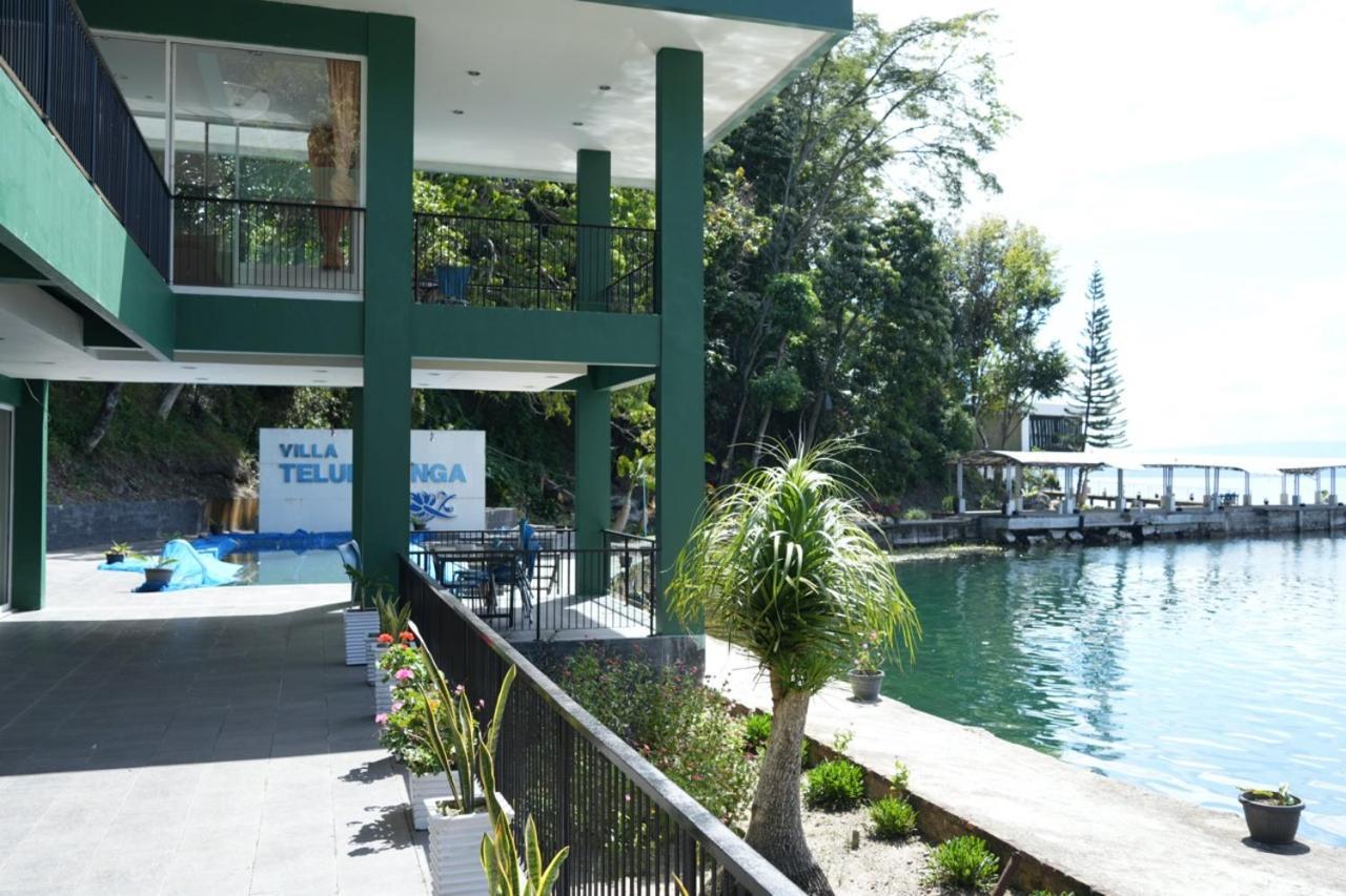 Tiara Bunga Hotel & Villa Balige Extérieur photo